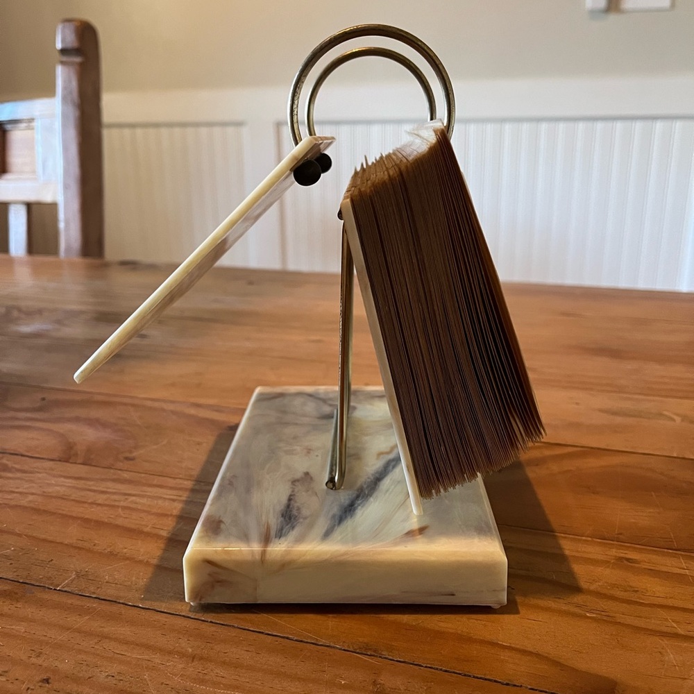 Vintage Faux Marble Resin Flip Photo Holder - Picture 7 of 16